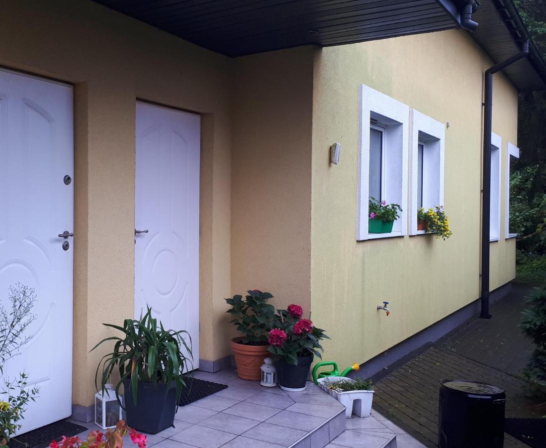 Apartament Z Parkingiem وارسو المظهر الخارجي الصورة